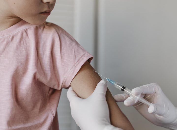 ผลสรุปฉีดวัคซีนในเด็ก ต้องโด๊ปด้วยเข็ม 3