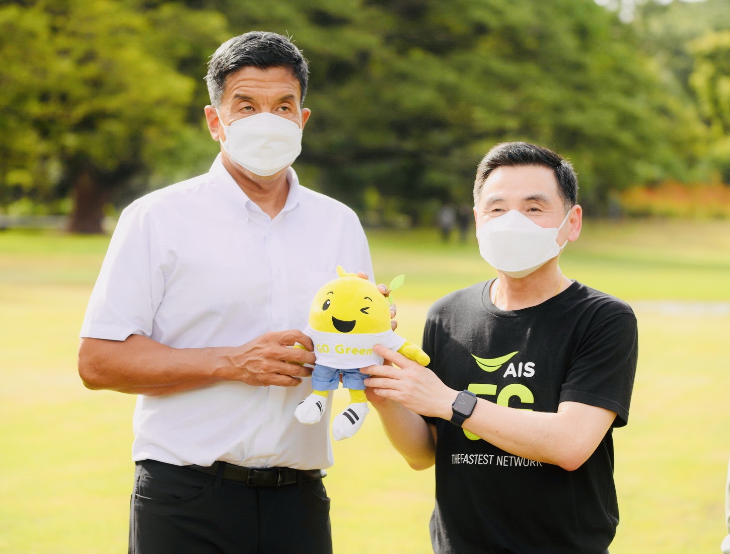 5 ประโยชน์ของการปลูกต้นไม้ 1 แสนต้นของ AIS Go Green