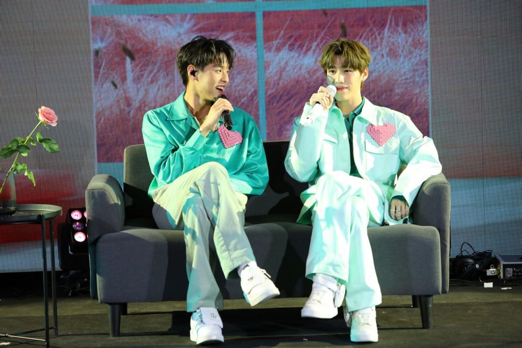 TEAM AIS 5G โชว์ความปัง 'วิน-บิวกิ้น-พีพี-แอลลี่' จัดหนักปาร์ตี้